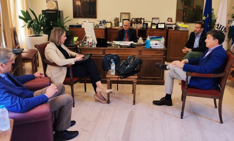 Συνάντηση Δημάρχου Ηρακλείου Βασίλη Λαμπρινού με αντιπροσωπεία της AEGEAN