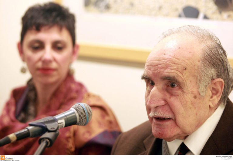 Έφυγε από τη ζωή ο σπουδαίος ποιητής Ντίνος Χριστιανόπουλος -Εχθρός των ανδριάντων και των βραβείων