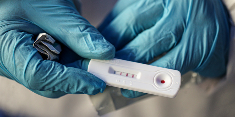 7ης ΥΠΕ Κρήτης – RAPID TEST σε πεζούς στη Σητεία από τον ΕΟΔΥ