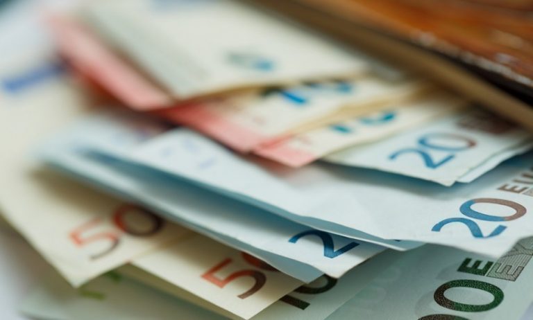 Επέκταση των μέτρων οικονομικής ενίσχυσης και τον Δεκέμβριο