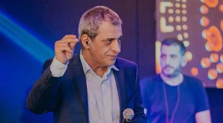 Θέμης Αδαμαντίδης: Πέρασε κορονοϊό, παίρνει διαζύγιο και ξαναπαντρεύεται