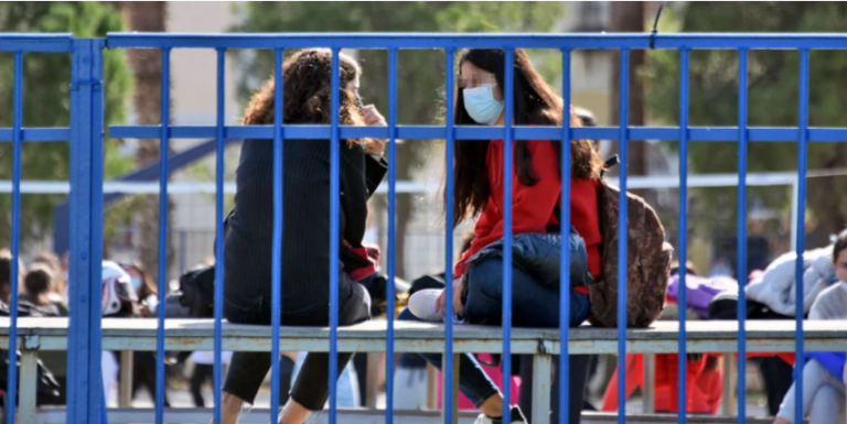 Σχολεία -Κεραμέως: Στόχος το άνοιγμα στις 5 Απριλίου -«Κουδούνι» με self test, πώς θα λειτουργήσει το σύστημα