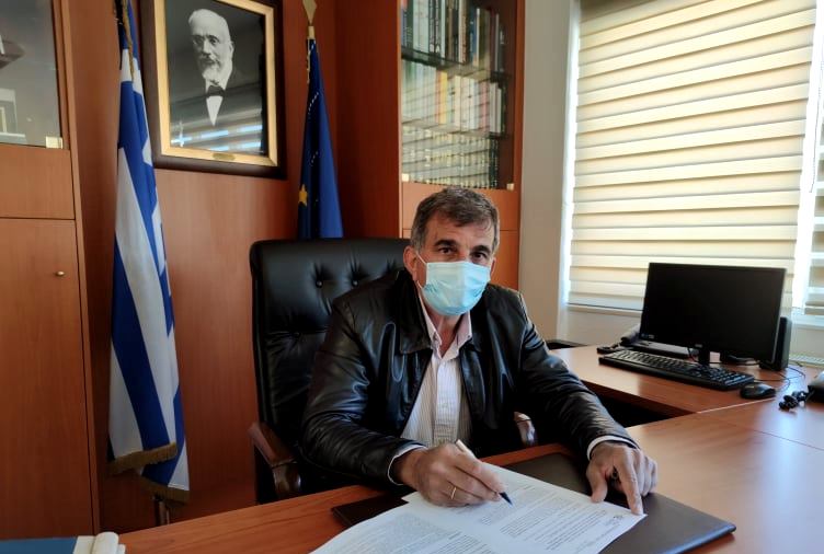 Δήμος Αμαρίου | Ανοίγει ο δρόμος για τη κατασκευή γηπέδων 5×5 στις κοινότητες Αποστόλων, Μέρωνα, Πλατάνου και Φουρφουρά