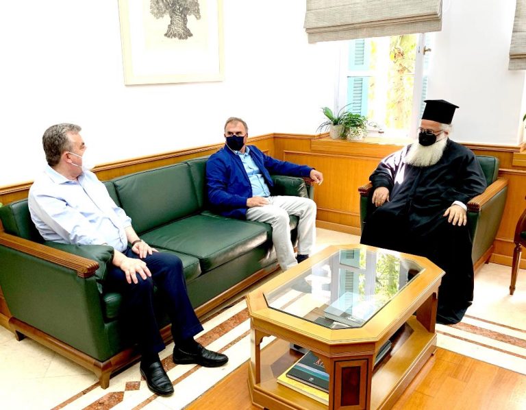 Συνάντηση Περιφερειάρχη Κρήτης με τον Μητροπολίτη Ιεραπύτνης και Σητείας και τον Δήμαρχο Ιεράπετρας
