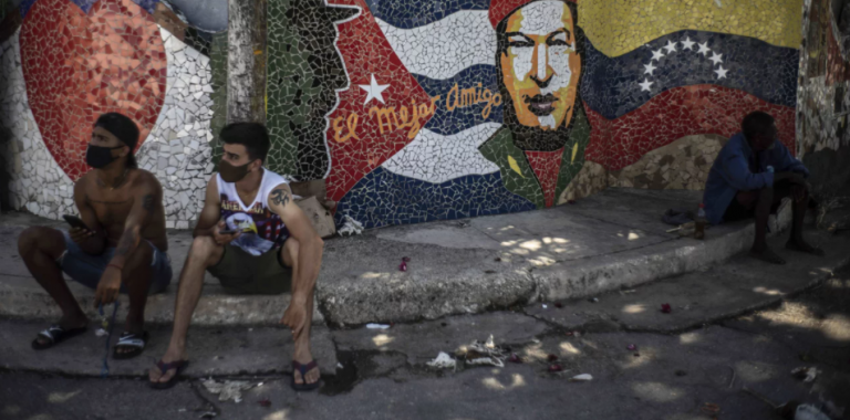 Η Κούβα ξεκίνησε τους εμβολιασμούς για τον κορωνοϊό με τα δικά της εμβόλια
