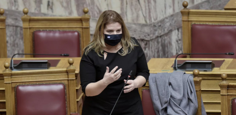 Συρεγγέλα: Το φθινόπωρο η έναρξη του πιλοτικού προγράμματος «Νταντάδες της Γειτονιάς»