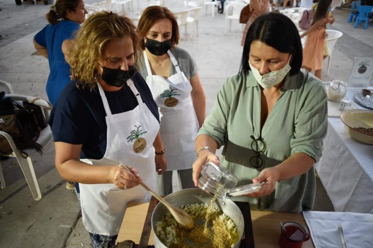 Θραύση έκαναν τα τόπια στην πλατεία Ελευθερίας