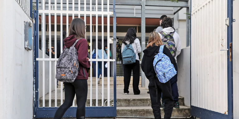 Μακρή για σχολεία: Δεν θα επιστρέψουμε στην τηλεκπαίδευση -Θα ισχύσουν νέα πρωτόκολλα