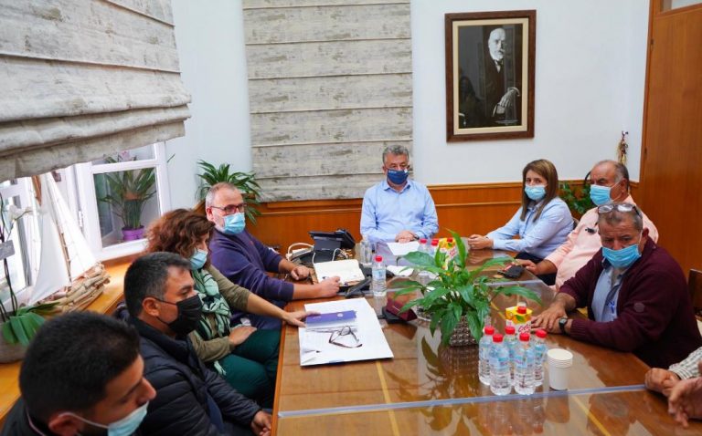 Συνάντηση Περιφερειάρχη Κρήτης με εκπροσώπους τοπικών φορέων για το Φράγμα της Πλακιώτισσας (ΦΩΤΟ ΚΑΙ ΒΙΝΤΕΟ)