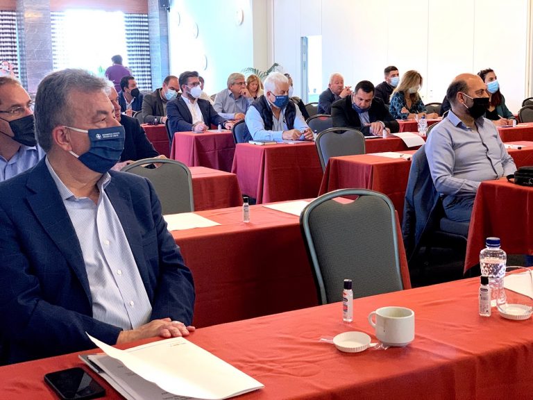 Στ. Αρναουτάκης. «Το μισό περιφερειακό πρόγραμμα σε έργα των Δήμων της Κρήτης. Ο στόχος μας πρέπει να είναι ένας: μελέτες»
