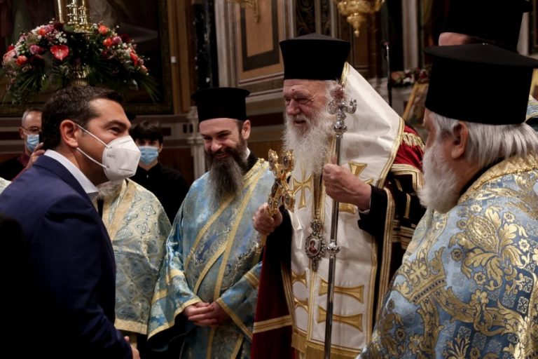 Τσίπρας σε Ιερώνυμο: Η Εκκλησία προτείνει αυτό που δεν τολμά η κυβέρνηση να εφαρμόσει