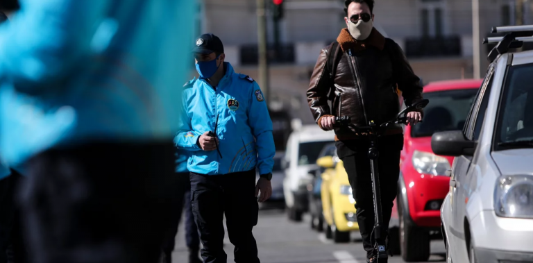 Πώς θα γίνει η διπλή αύξηση κατώτατου μισθού -Τα σενάρια