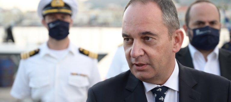 Λέμβος με αλλοδαπούς στο Αιγαίο συνοδεία σκαφών τουρκικής ακτοφυλακής – Γ. Πλακιωτάκης: Για μια ακόμα φορά, η Τουρκία συμπεριφέρθηκε ως κράτος – πειρατής
