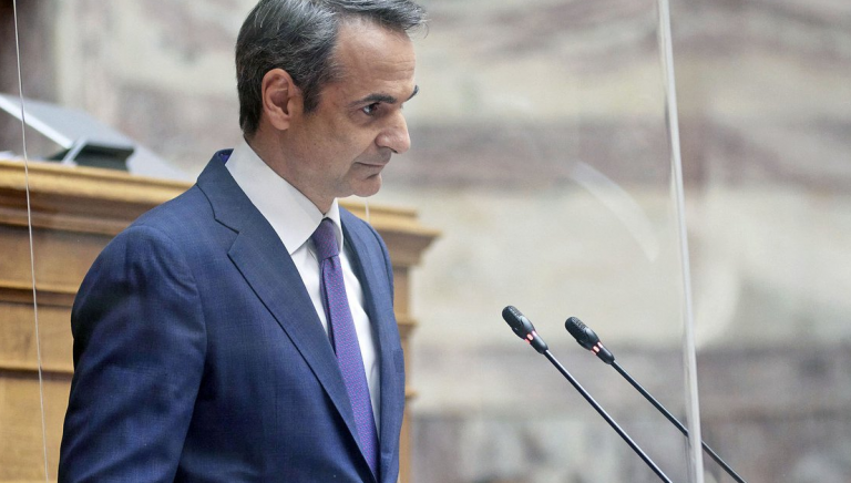 Σπεύδουν για εμβόλιο οι άνω των 60 ετών -Στις 13:30 ο Μητσοτάκης θα εξηγήσει το μέτρο