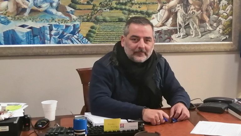 Ο δήμαρχος της Κρήτης που κοιμόταν σε ράντζο για να συντονίσει την κακοκαιρία «Ελπίδα»!