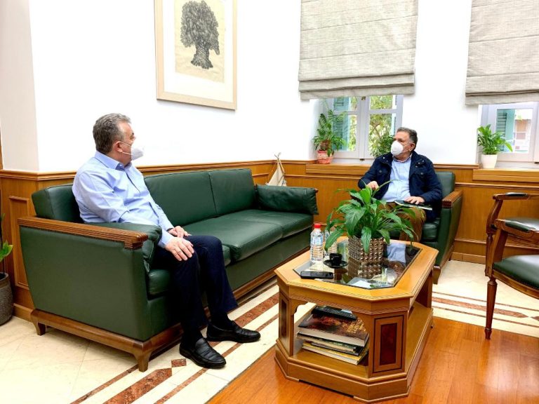 Συνάντηση Περιφερειάρχη Κρήτης με τον Δήμαρχο Μινώα Πεδιάδας