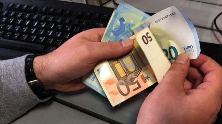 Κατώτατος μισθός – Ο Μητσοτάκης εξαγγέλλει νέα αύξηση