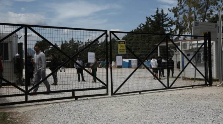 Σε 509 προσλήψεις μόνιμων υπαλλήλων προχωρά το υπουργείο Μετανάστευσης και Ασύλου