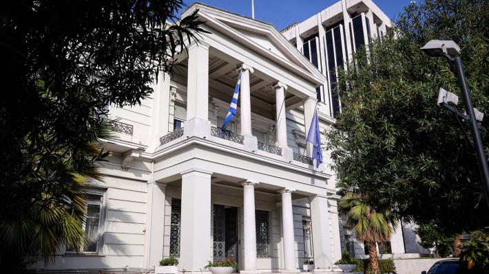Η Ελλάδα απελαύνει 12 Ρώσους διπλωμάτες