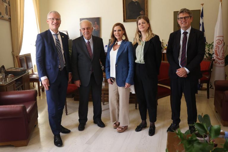 Συνάντηση του Δημάρχου Ηρακλείου Βασίλη Λαμπρινού με τον Πρέσβη της Ελβετίας στην Ελλάδα