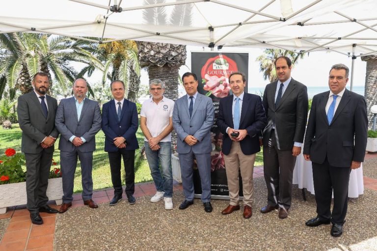 Creta Farms: Επίσκεψη του Υπουργού Ανάπτυξης και Επενδύσεων στην παραγωγική μονάδα του Ρεθύμνου