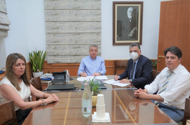 Πρωτόκολλο Συνεργασίας μεταξύ Περιφέρειας Κρήτης και ΕΦΕΤ για την εξασφάλιση υψηλού επιπέδου προστασίας της δημόσιας υγείας  και των συμφερόντων των καταναλωτών
