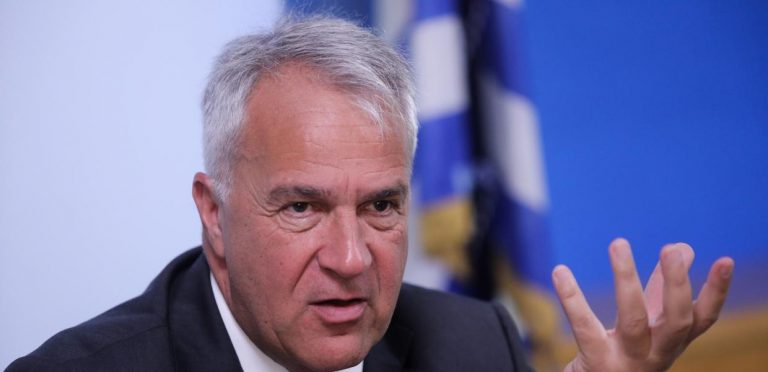 Εξοικονόμηση ενέργειας στο Δημόσιο: Κλείνουν υπολογιστές και φώτα, προσοχή σε κλιματιστικά και θερμοκρασία