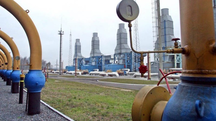 Εφαρμόσιμες λύσεις για τη μείωση της τιμής του φυσικού αερίου θα απαιτήσουν οι ευρωπαίοι ηγέτες από την Κομισιόν στην Πράγα