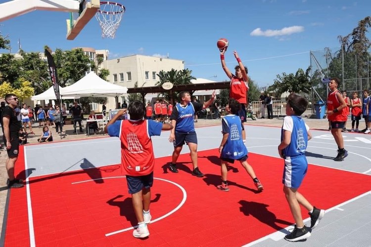 Χιλιάδες μπάλες στα σχολεία όλης της Κρήτης από την Περιφέρεια Κρήτης που στηρίζει το σχολικό αθλητισμό