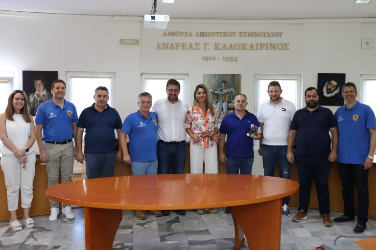 Με το Δήμαρχο Μαλεβιζίου Μ. Μποκέα συναντήθηκαν μέλη της Παγκρήτιας Ένωσης Μελβούρνης