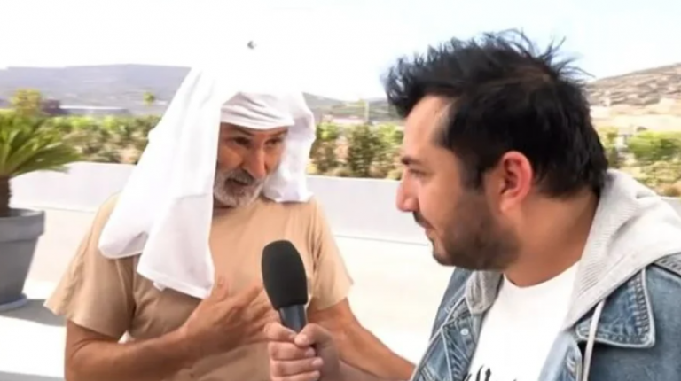 «Έχεις δει κανέναν αρχαίο Έλληνα με παπούτσια;»: H απάντηση για τη viral εμφάνιση στο Προεδρικό Μέγαρο