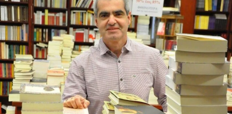 Βασίλης Παπαθεοδώρου: Πέντε μήνες παρακολουθούσαν οι Αρχές τον συγγραφέα -Γιατί δεν ανακοινώθηκε η σύλληψή του