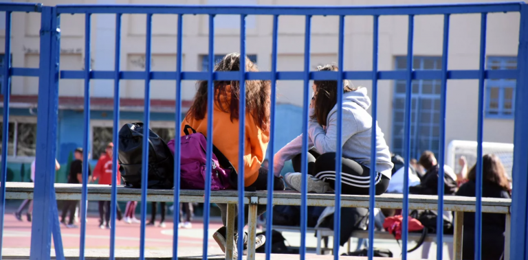 Πολλαπλό βιβλίο: Η νέα μεταρρύθμιση για τα σχολεία που θα αλλάξει την εκπαιδευτική διαδικασία -Τι είναι