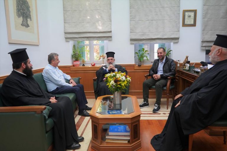 Συνάντηση Περιφερειάρχη Κρήτης με τον Αρχιεπίσκοπο Κρήτης. 
