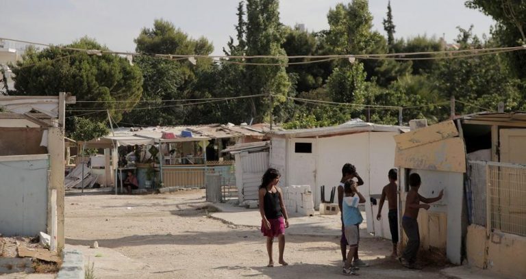 Τι θα γίνει με τους Ρομά;