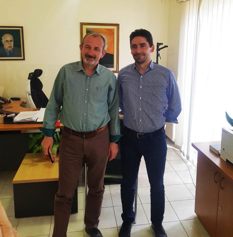 Συνάντηση του υποψήφιου βουλευτή ΠΑΣΟΚ Κινήματος Αλλαγής κ. Γιώργου Ξυλούρη με τον Διευθυντή Δευτεροβάθμιας Εκπαίδευσης κ. Ιωάννη Καραγιαννίδη