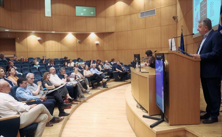 Ξεκίνησε το διεθνές συνέδριο της Περιφέρειας Κρήτης που οργανώνεται από το Περιφερειακό Παρατηρητήριο Κοινωνικής Ένταξης