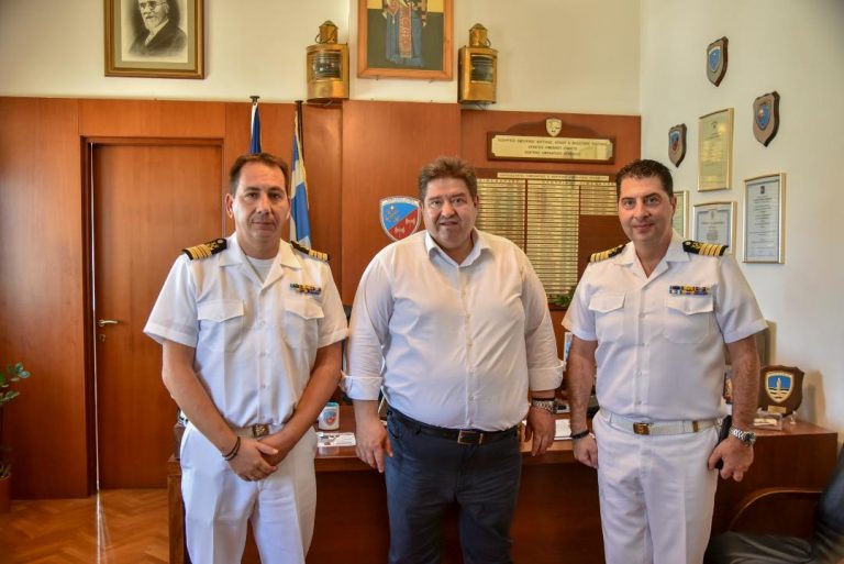 Στο Κεντρικό Λιμεναρχείο Ηρακλείου ο Μ. Καραμαλάκης