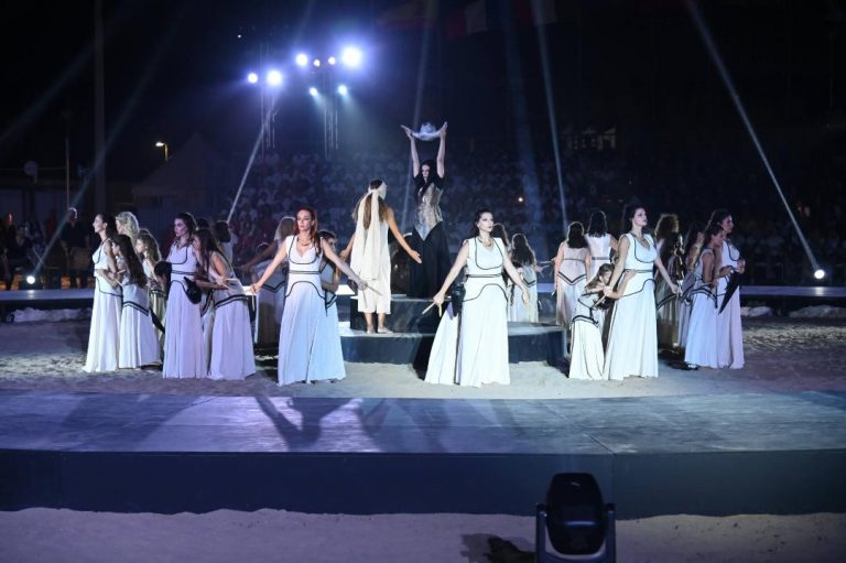 Με απόλυτο σεβασμό στο δράμα των πληγέντων Ελλάδας και Μαρόκου πραγματοποιήθηκε η Τελετή Έναρξης των 3ων Μεσογειακών Παράκτιων Αγώνων «Ηράκλειο 2023»