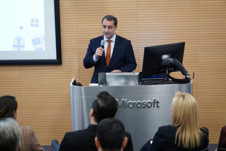 Ο Υφυπουργός Ανάπτυξης Μάξιμος Σενετάκης για την συμμετοχή του στην Ημερίδα Microsoft Founders Day.