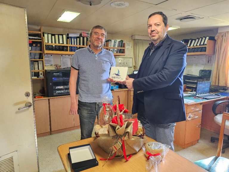 ΕΠΙΣΚΕΨΗ ΚΑΙ ΑΝΤΑΛΛΑΓΗ ΕΥΧΩΝ CONTAINER SHIP MSC LENA F