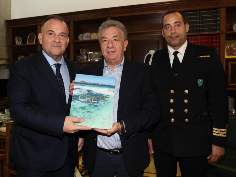Συνάντηση Περιφερειάρχη Κρήτης με τον Υφυπουργό Ναυτιλίας και  Νησιωτικής Πολιτικής   