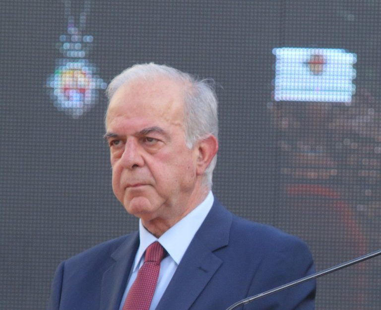 “Μια οφειλόμενη απάντηση” από τον Βασίλη Λαμπρινό!