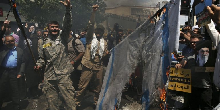Ισραήλ-Ιράν: Πώς από φίλοι έγιναν ορκισμένοι εχθροί.