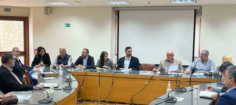 Αγωνία από τους παραγωγικούς φορείς για την έλλειψη προσωπικού.