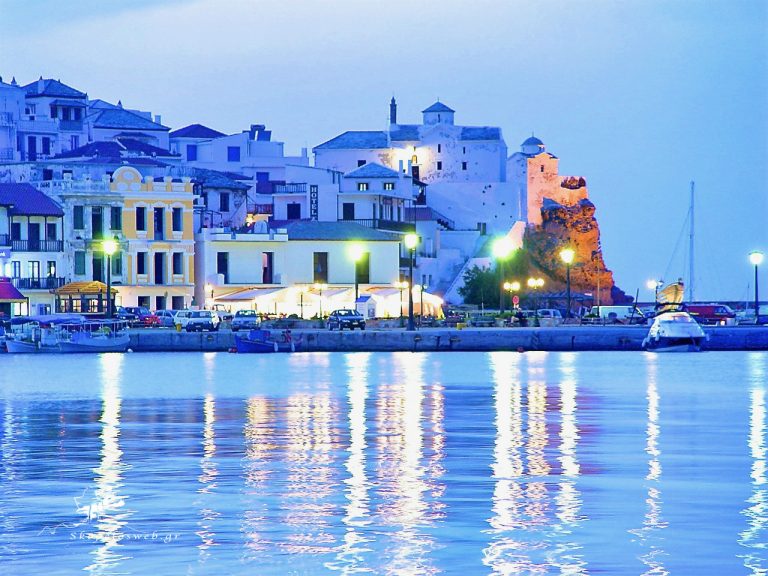 Ιταλική ιστοσελίδα ξεχωρίζει τρία ελληνικά νησιά για διακοπές τον Μάιο και τον Ιούνιο