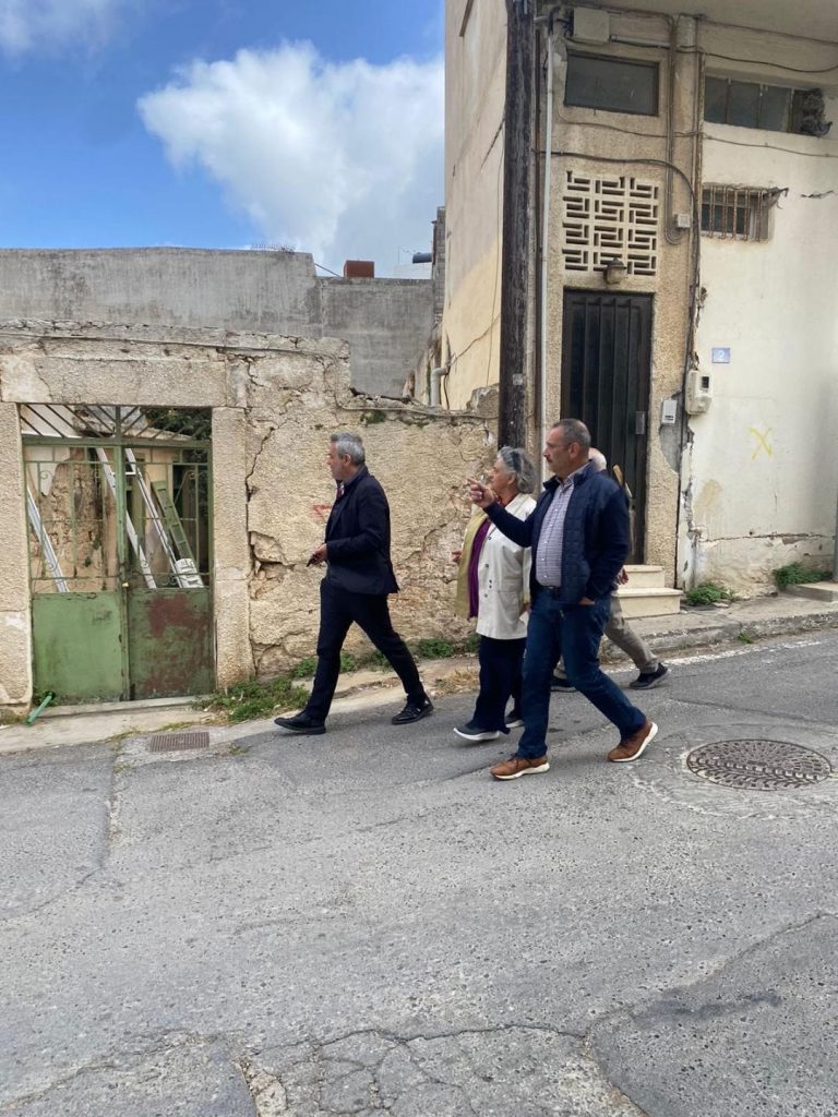 Στο Αρκαλοχώρι ο Τομεάρχης Υποδομών & Μεταφορών ΣΥΡΙΖΑ ΠΣ Χάρης Μαμουλάκης και η υπ. Ευρωβουλευτής Μαρία Καλουδιώτη