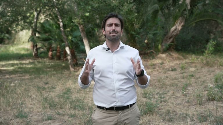 Aντώνης Κρητικός:”Η φύση μας χρειάζεται”