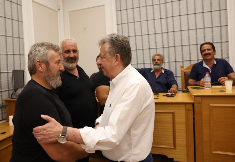Σύσκεψη εργασίας στην Περιφέρεια Κρήτης με εκπροσώπους κτηνοτρόφων  με αντικείμενο την πανώλη των μικρών μηρυκαστικών