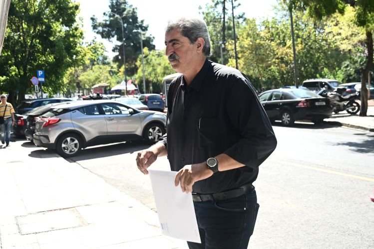 Βουλή: Άρση ασυλίας του Παύλου Πολάκη μετά από μήνυση του Άδωνι Γεωργιάδη -«Παρών» ψήφισε ο ΣΥΡΙΖΑ